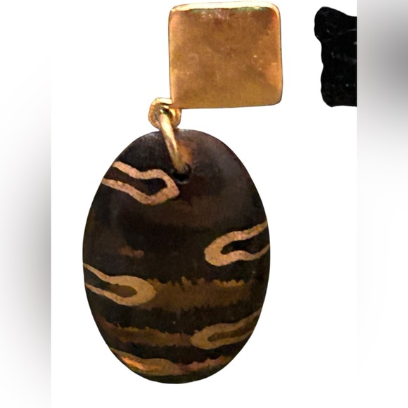 Vintage Chico's Dark Tortoiseshell-Style Dangle Earrings, Gold Tone, Post Back - Picture 4 of 7